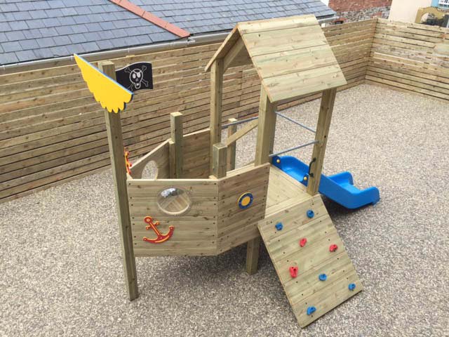 Traditional Play & Climbing Frames